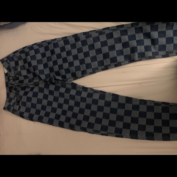 Trendy jeans - Picture 1 of 2